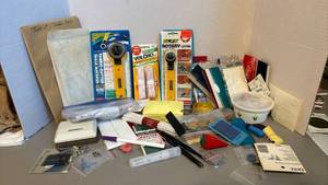 lot 1348 image: Craft Supplies Lot Rotary Cutter Velcro Binding Tools Accessories