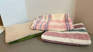 lot 1364 image: Bath Towels