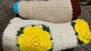 lot 1403 image: Crochet throw blankets