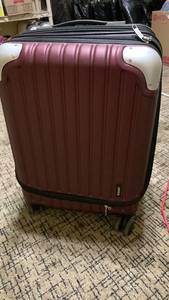 lot 1447 image: Carry-On Hardside Luggage with TSA Lock Burgundy 21X14