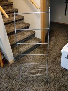 lot 2012 image: Metal towelblanket holder  4 Horizontal Bars and Base Shelf 44x 18.5x14