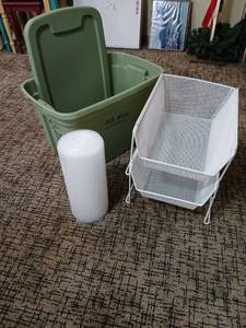 lot 2016 image: Rubbermaid tote with lid, White Mesh  stackable Basket , and rollover bubble wrap
