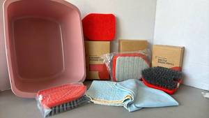 lot 3019 image: Moku Home Cleaning Supplies in  Pink Caddy Brushes