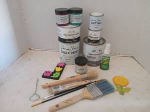 lot 3028 image: Chalk paint and chalk paint wax and paint brushes 12 to full