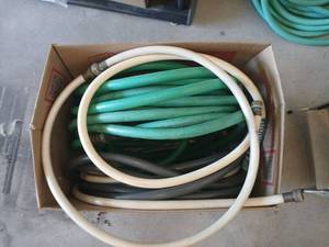 lot 3040 image: Garden  hose unknown lengths untested
