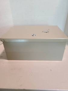 lot 3242 image: Locking metal box with keys, 6x14x9.5
