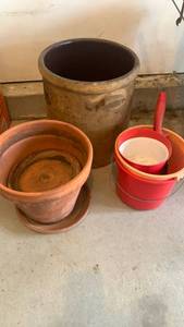 lot 3401 image: Ceramic Planter Crock Pot 15X12, clay pots 10X12 and small pails