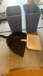 lot 3402 image: 2 trash cans and 2 dust pans