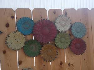 lot 977 image: Metal Flowers.  39 x 21