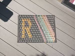 lot 983 image: Welcome Mat with Letter R.    16 x 22