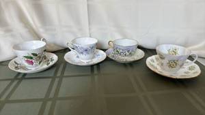 lot 1119 image: Hand Painted Teacups with Saucers