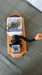 lot 1122 image: Kaffee Grinder that mounts on wall.