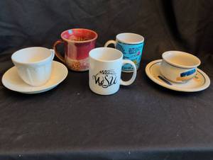 lot 1151 image: Lot of Ceramic Teacups and mugs