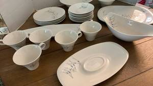 lot 1167 image: Impromptu by Iroquois Ceramic Dinnerware Set Blue Grass Botanical Design Plates Bowls Cups in bin 20 plus pieces