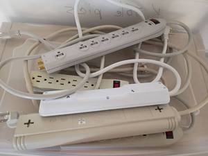 lot 3515 image: Surge Protectors