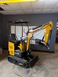 lot 9140 image: Unused CFG H13R Mini Excavator 420cc Gas