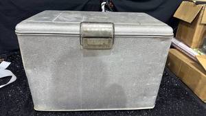 lot 24 image: Jc Higgins Cooler Ice Chest with Latch