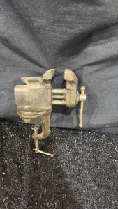 lot 108 image: Bench Vise with Clamp Base