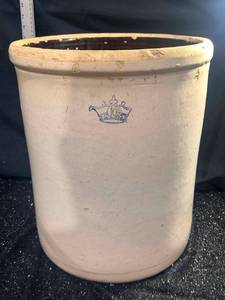 lot 113 image: Ceramic Crock with Crown Mark 10 Gallon