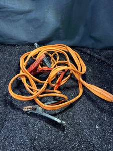 lot 122 image: Jumper Cables with Clamps Orange