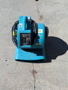 lot 6896 image: Therma Stor Cam Pro Air Mover