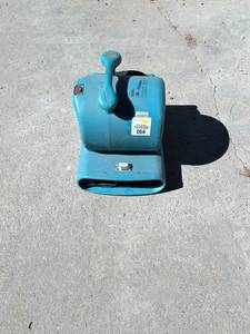 lot 6898 image: Blue Air Mover