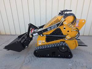 lot 6915 image: MX-CRT23 23HP Mini Skid Steer Loader with 32 in. Bucket