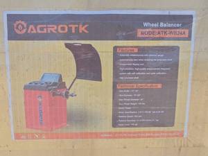 lot 6941 image: AGROTK ATK-WB24A Professional Wheel Balancer Machine