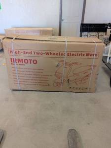 lot 6987 image: IRMOTO Electric MOTO (Red)