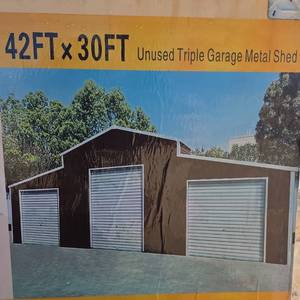 lot 6998 image: Unused SDLanch 42x30ft Triple Bay Metal Garage Shed Kit SDL4230TGMS