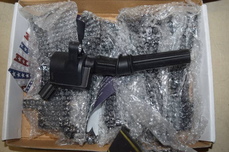 lot 14 image: ENA Auto Parts 8 Pack Ignition Coils