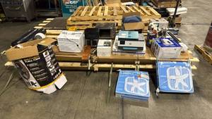 lot 6 image: Handyman special pallet #4 (all items damaged, missing parts, or non functional)&nbsp- Retail $0