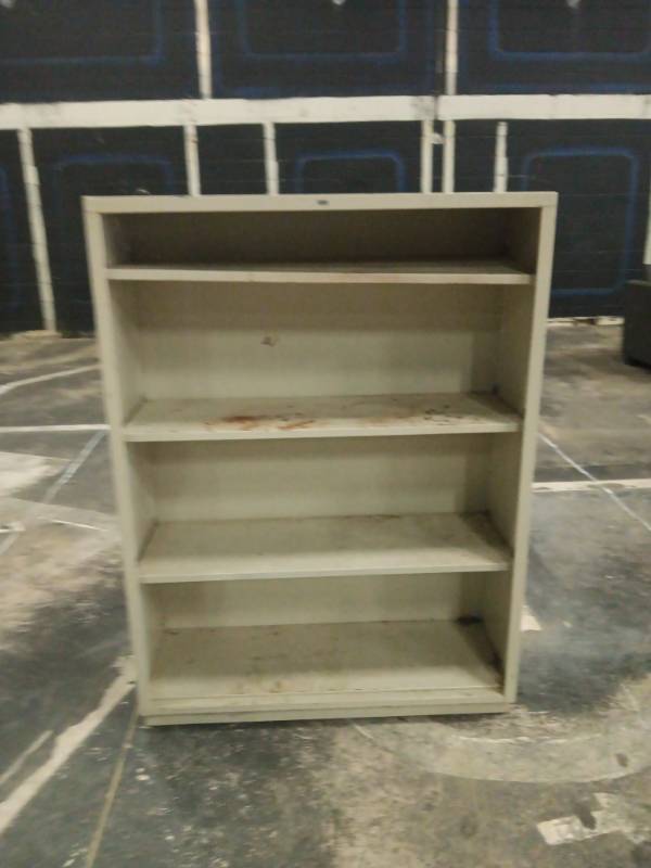 lot 1251 image: Metal Storage Shelving Unit 4-Shelf Bookcase