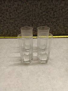 lot 1301 image: Set of 4 Clear Glass Hexagonal Drinking Glasses