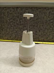 lot 1324 image: Vegetable Dicer