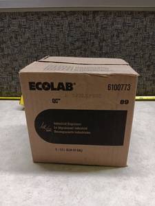 lot 1352 image: Ecolab Industrial Degreaser 1.3L (2-Pack)