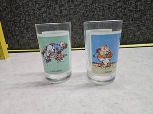 lot 1378 image: Gary Patterson Golf Drinking Glasses Pair - Line Drive & Birdie