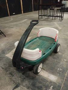 lot 5001 image: Green Plastic Pull-Along Wagon with White Bumpers