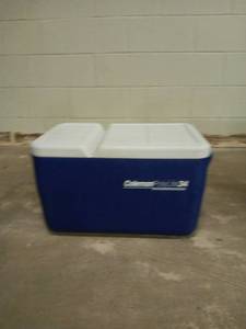 lot 5028 image: Coleman Cooler Dual Compartment Blue White