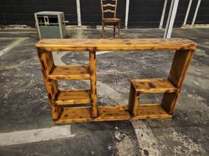 lot 5038 image: Pine Wood Shelving Unit 3-Shelf Storage For Displaying Items