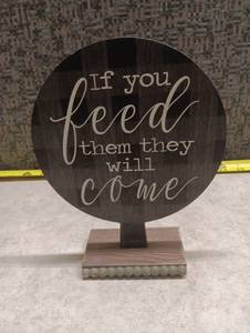 lot 1428 image: Hobby Lobby Table Decor Round Sign 5.91 x 1.97 x 7.48 in