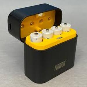 lot 31540 image: Meyin Smart Battery Charger AA