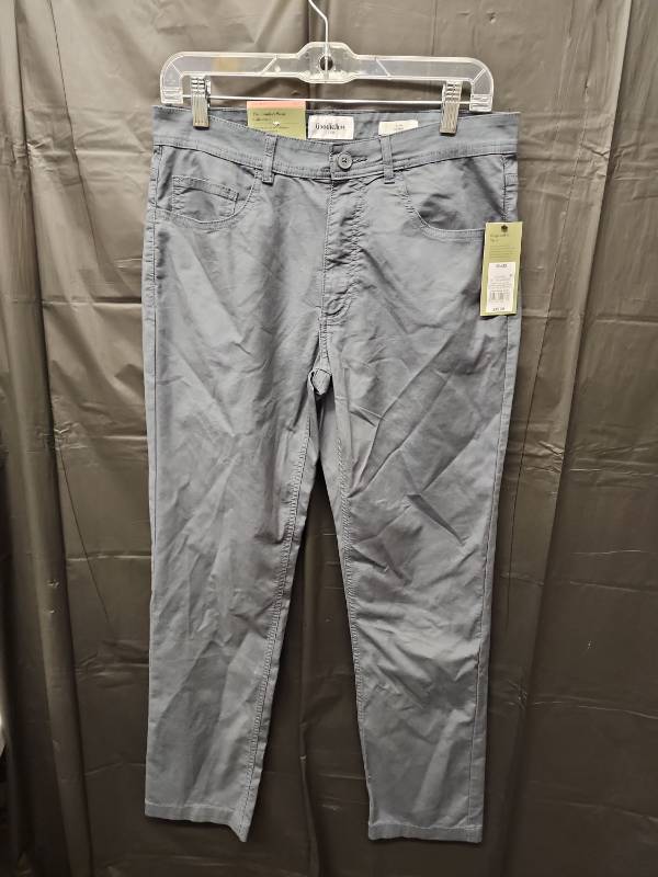lot 71288 image: Goodfellow & Co, Mens Gray 5-Pocket Comfort Wear Pants (Size 30x30) - Retail $35