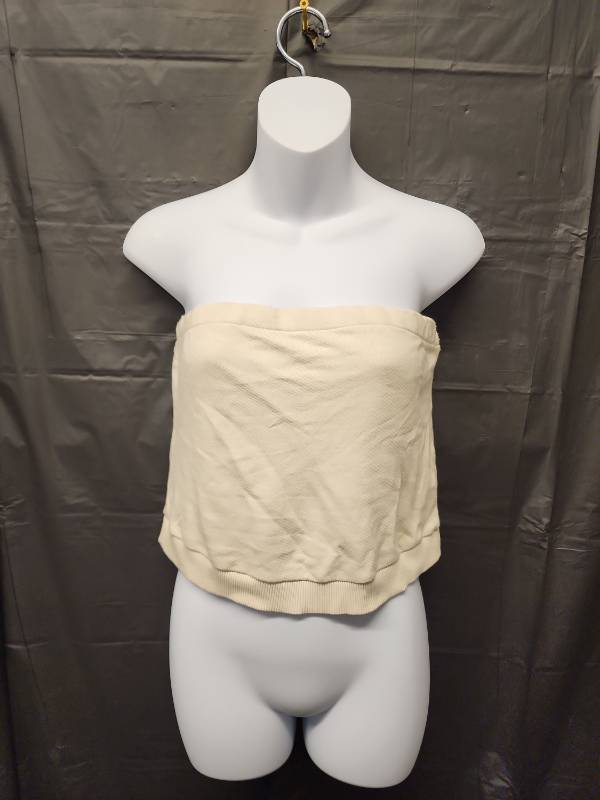 lot 71321 image: Cream Strapless Knit Tube Top (Size M) - Retail $15