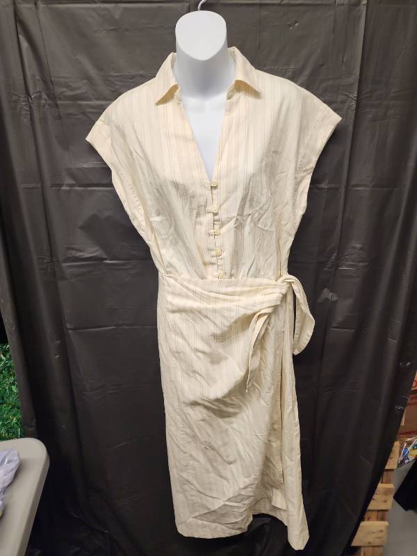 lot 71339 image: Universal Thread, Womens Cream Linen Shirt Dress with Belt (Size S) - Retail $30