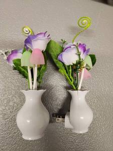 lot 70992 image: AUSAYE 2pcs Sensor Night Light Plug in Lamp Color Change Purple Rose New  - Retail $15