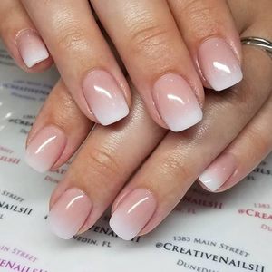 lot 18185 image: UNA GELLA Press On Nails Short Square Ombre Nude