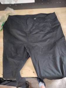 lot 2263 image: Ladies black stretch pants size 2XL