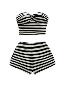 lot 14341 image: Verdusa Womens Striped Shorts Sz. L