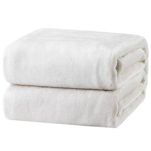 lot 7593 image: Bedsure Fleece Blanket King Size 108x90 White
